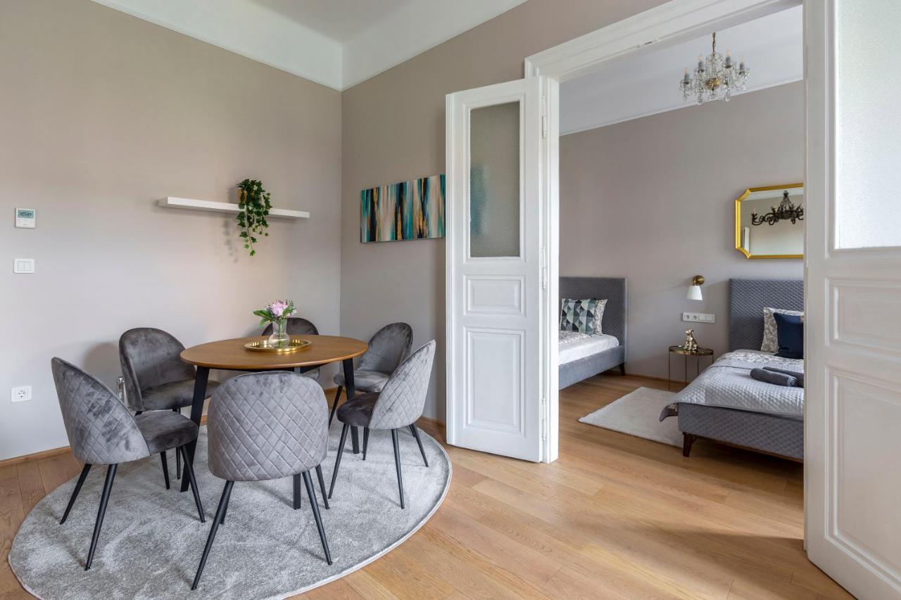 Luxury Elizabeth Residence Next To The New York Cafe Будапеща Екстериор снимка